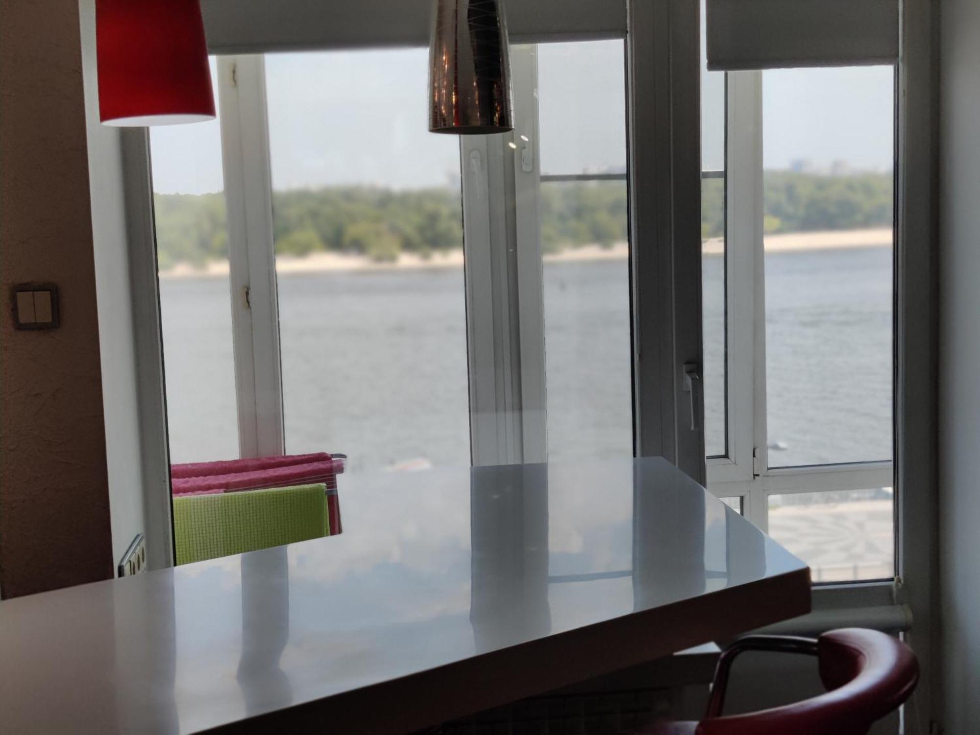 Real Home Apartmens - Podil Promenade Kiev Ruang foto