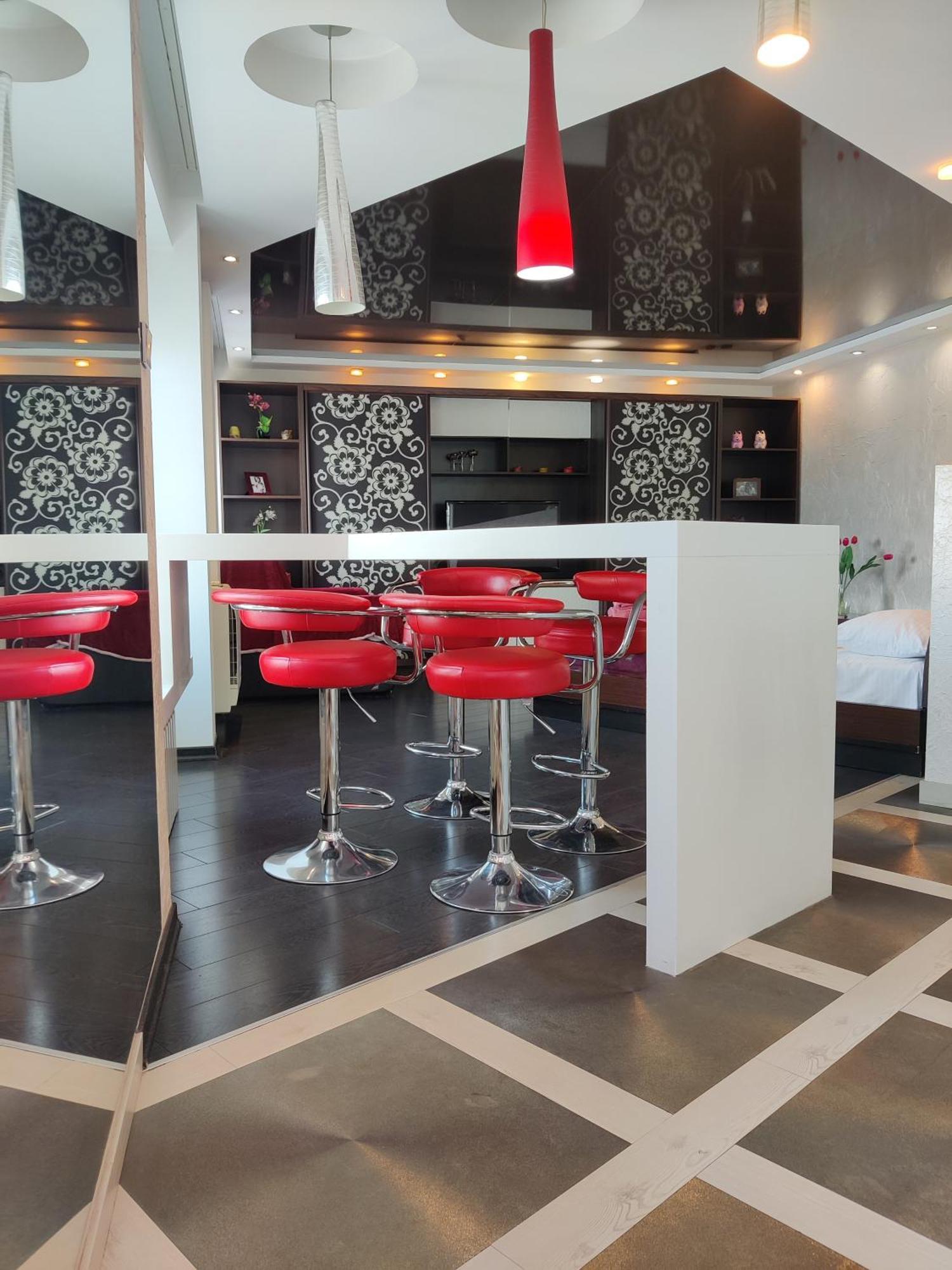 Real Home Apartmens - Podil Promenade Kiev Ruang foto